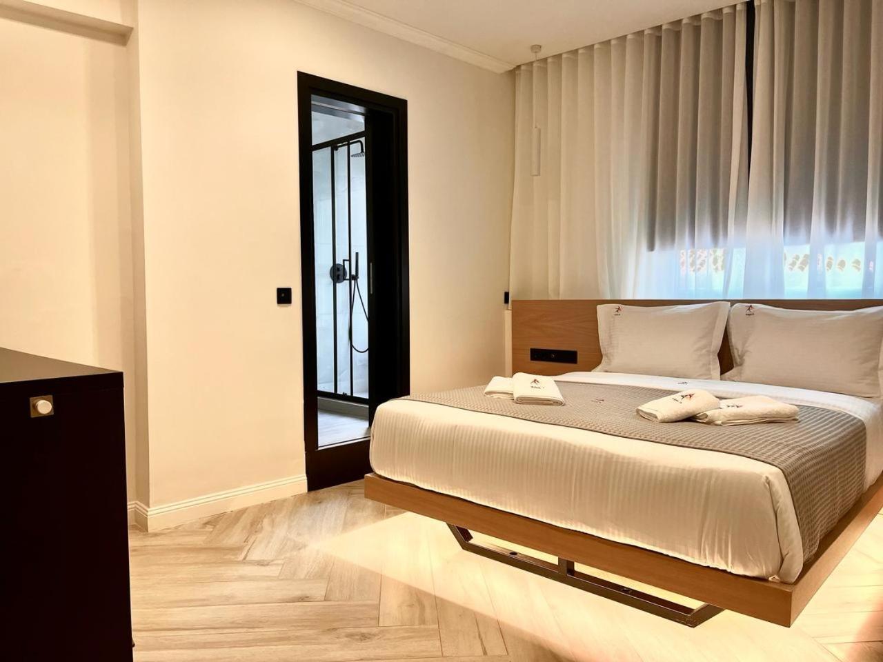 Triple A - Chic & Elegant By The Market - Free Parking! 아테네 외부 사진